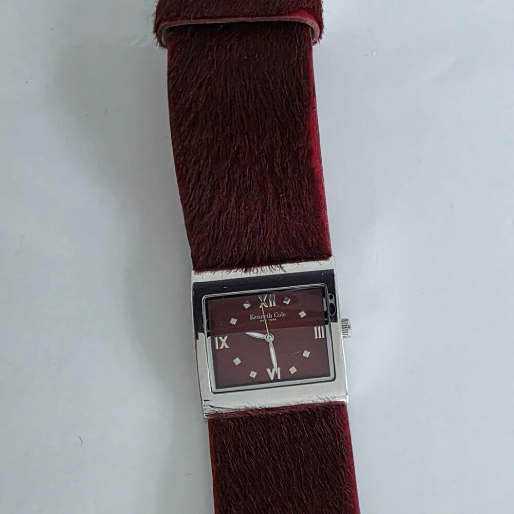 KENNETH COLE WATCH! - Picture 7 of 15